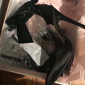 Black bow high heels